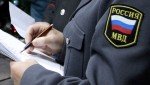 В Тайшете курьер телефонных мошенников взят под сражу. Похищенные деньги полицейские вернули жертве обмана